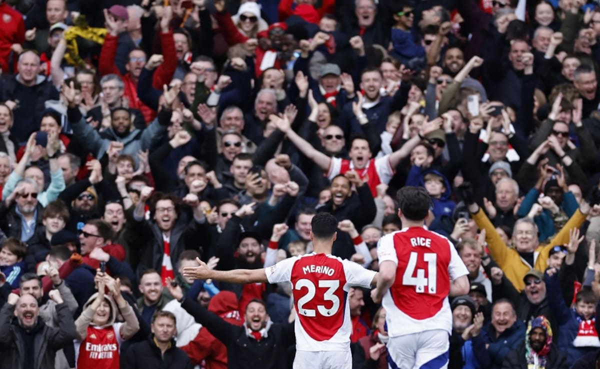Arsenal Edge Out Chelsea ، Fulham Beat Tottenham Hotspur 2-0