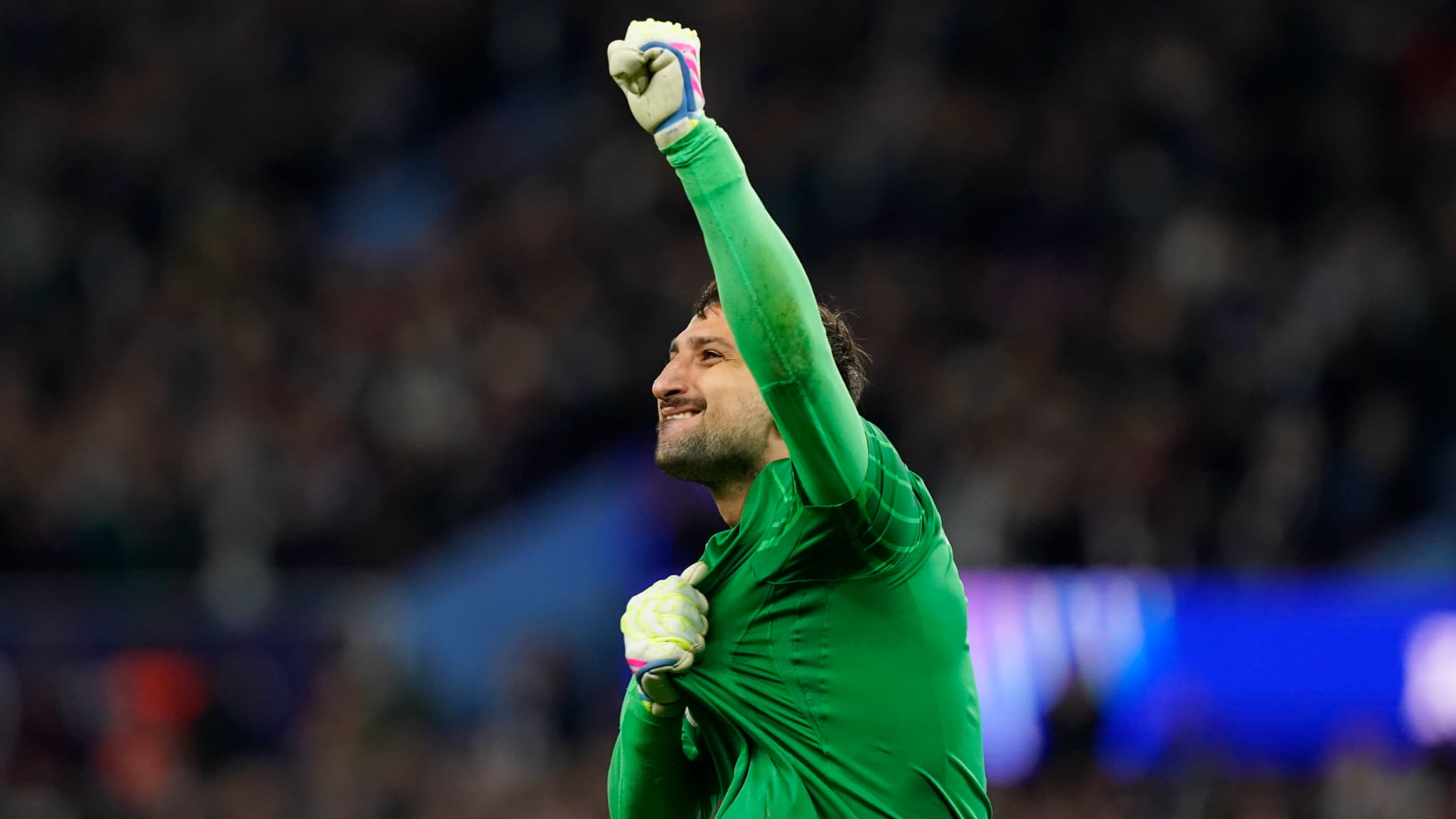 عروض Donnarumma البطولية تُنقذ باريس سان جيرمان من الغرق أمام أستون فيلا
