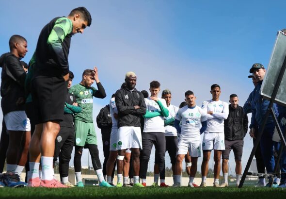 بيرواين ينتظر رد لاعبي الرجاء لتجديد عقودهم – InfoSports