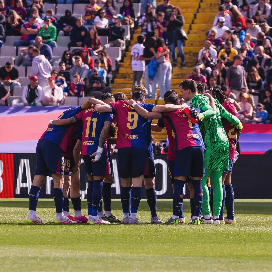 في مشهد صاادم، نجم برشلونة ينقلب بشكل غير متوقع علي هانسي فليك ويرفض مصافحة المدرب الألماني بعد نهاية المباراة أمام سيلتا فيغو!