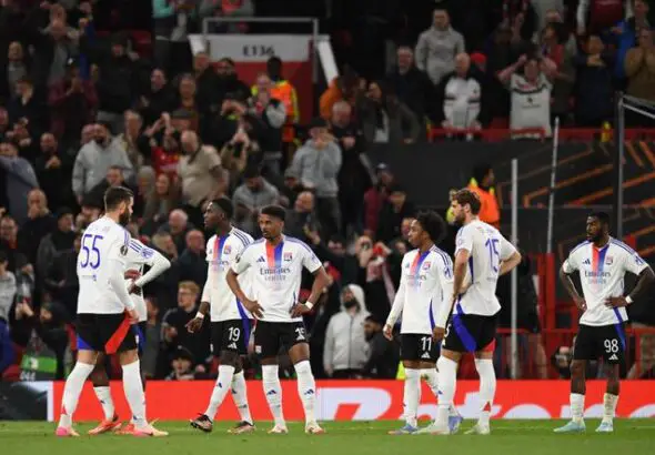 خيبة أمل أولمبيك ليون، بعد الخروج من ربع نهائي الدوري الأوروبي في مواجهة مثيرة.