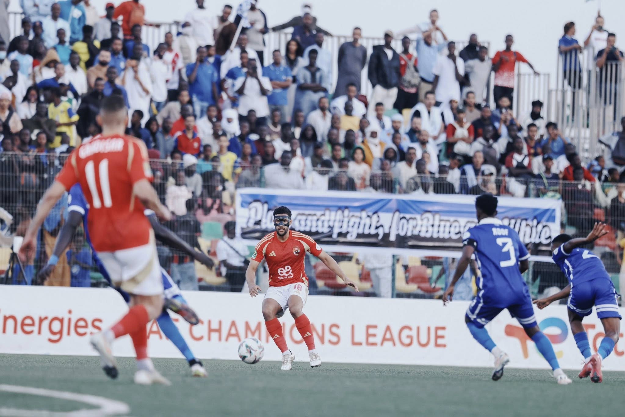 بعد تخطي عقبة الهلال السوداني… مارسيل كولر يشيد بنجم الأهلي ويتحدي الجماهير بهذا القرار ووائل جمعة يطالب الخطيب بإقالة كولر لهذا السبب!