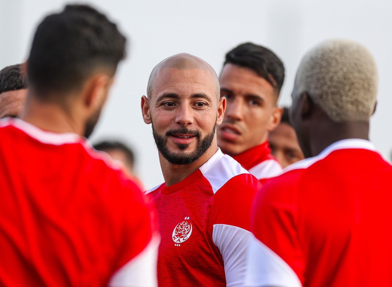 صور و فيديو.. الوداد يتفاعل مع أول حصة تدريبية لأمرابط بالقميص الأحمر – InfoSports