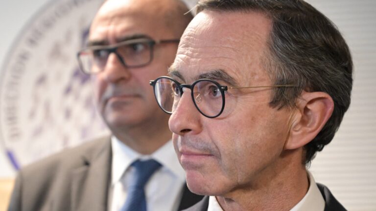 une réunion au ministère de l'Intérieur pour l'organisation de la soirée à Paris