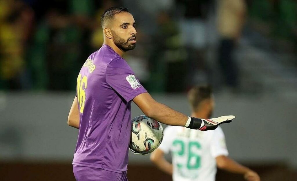مفاوضات متقدمة بين الرجاء وحارس متألق بالدوري – InfoSports