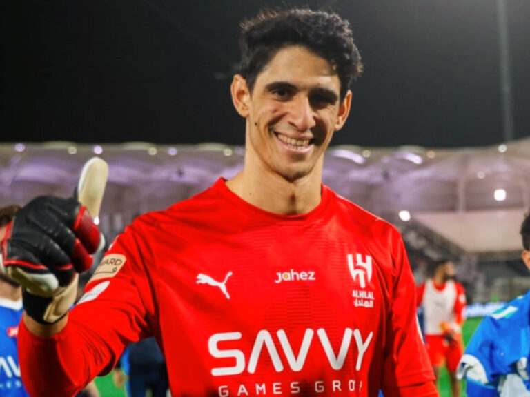 سامي الجابر لاعب المنتخب السعودي يوجه طلبا خاصا للهلال لحسم أمر ياسين بونو