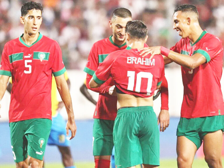 وليد الركراكي غاضب من قرار إبراهيم دياز و يتدخل لإنهاء المشكل