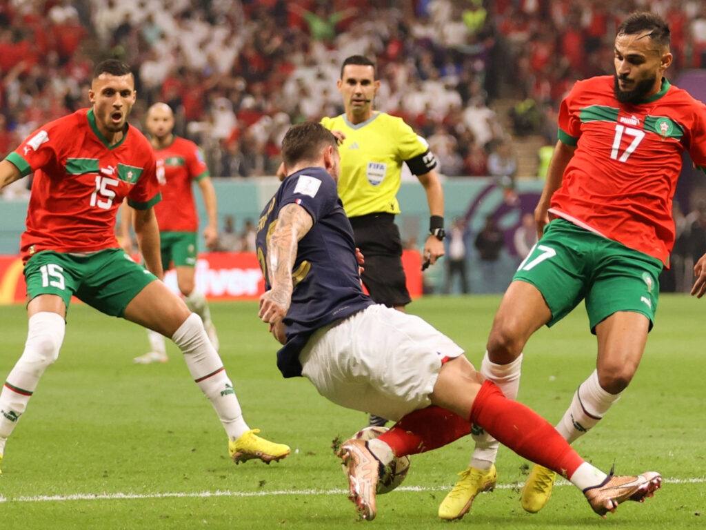 وليد الركراكي يعيد العناصر التقليدية للمنتخب المغربي في المعسكر المقبل 1 وليد الركراكي يعيد الحرس القديم للمنتخب المغربي في المعسكر القادم