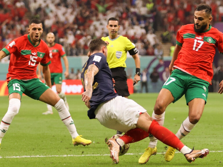 وليد الركراكي يعيد الحرس القديم للمنتخب المغربي في المعسكر القادم