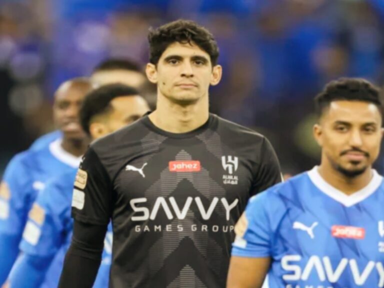 ياسين بونو يحسم أمر العودة إلى أوروبا وهذا قراره بخصوص البقاء في الهلال السعودي