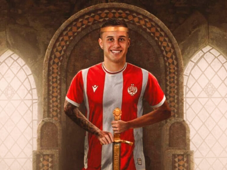 البرازيليان آرثر فيندروفسكي ومواطنه بيدرينو استياء مدرب نادي الوداد الرياضي محمد أمين بنهاشم و الأخير يتخلص منهما