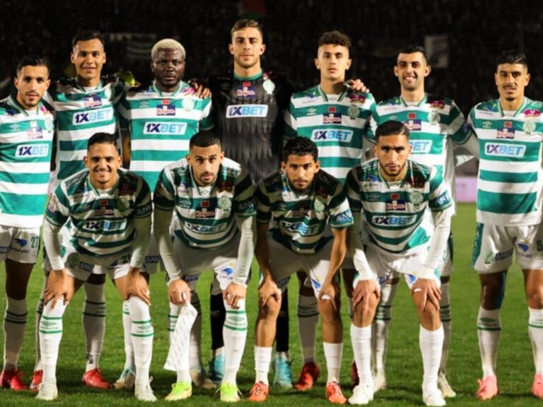 الرجاء الرياضي يتقدم بعرض للاعب مغربي من الدرجة الثانية!