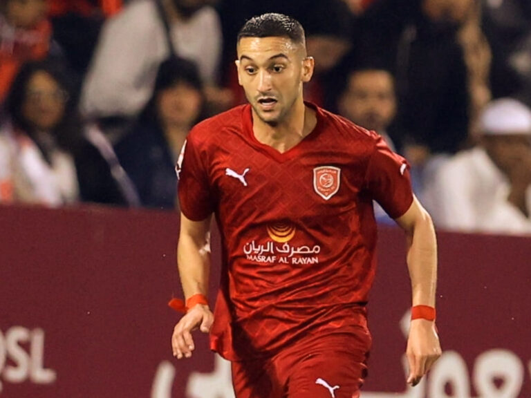 وليد الركراكي يحسم في استدعاء حكيم زياش للمنتخب المغربي استعداداً للاستحقاقات القادمة