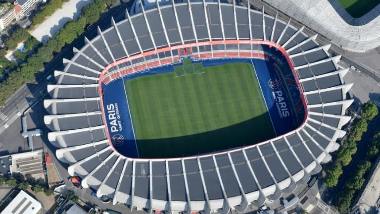 la finale sera diffusée au Parc des Princes... mais ce ne sera pas gratuit