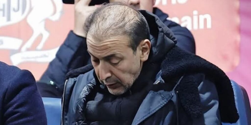 رئاسة الرجاء تشدد الضغط على بيرواين وتطالب بتسريع الاستجابة لمطالبه 1 برلمان الرجاء يضغط على بيرواين ويطالب بإسراع الاستجابة لمطلبه