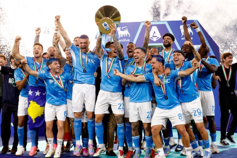 Naples remporte son quatrième championnat d’Italie, après un duel à distance haletant avec l’Inter Milan