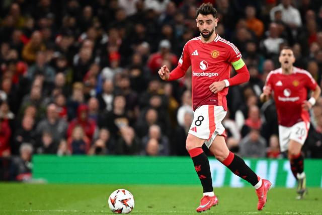 Le club saoudien d'Al-Hilal serait en négociations avec le capitaine de Manchester United Bruno Fernandes