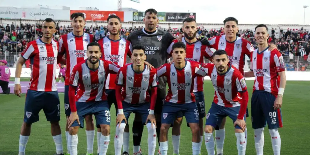المغرب التطواني يصعد برفقة شباب المحمدية إلى الدرجة الثانية والسوالم تتلقى فرصة أخيرة. 2 المغرب التطواني يرافق شباب المحمدية إلى القسم الثاني مقابل تحصل السوالم على فرصة أخيرة