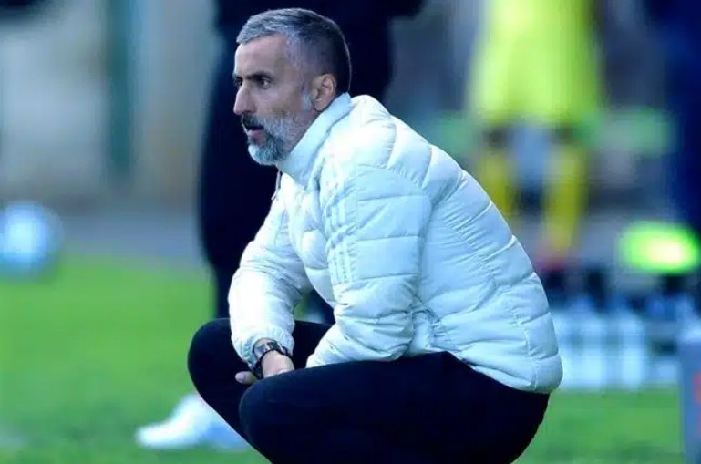 أولي طلبات ريفيرو من الخطيب وديريك كوتيسا يصعق الزمالك بعد ضـ.ـربة ريفيرو والنحاس يفاجىء الجميع برد فعل غير متوقع بعد إتمام الاتفاق مع ريفيرو!