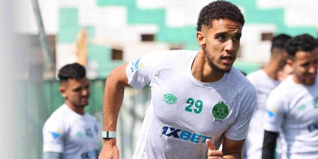 الرجاء يكشف عن انضمام السوسي لقائمة مباراة الجديدة 3 الرجاء يعلن تواجد السوسي في قائمة مباراة الجديدة