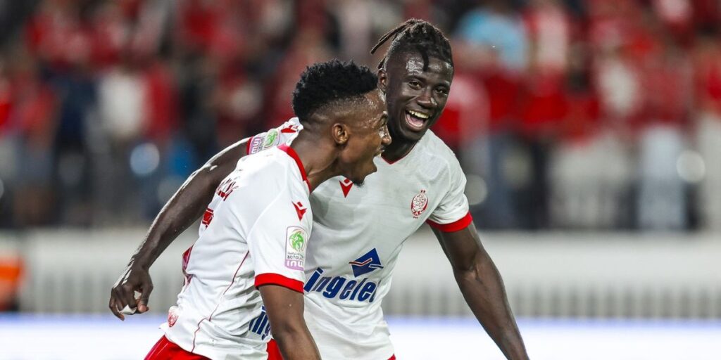 الفيفا" يعلق على انتصار الوداد أمام الجيش الملكي في "الكلاسيكو 1 "الفيفا" يتفاعل مع فوز الوداد على الجيش الملكي في "الكلاسيكو"