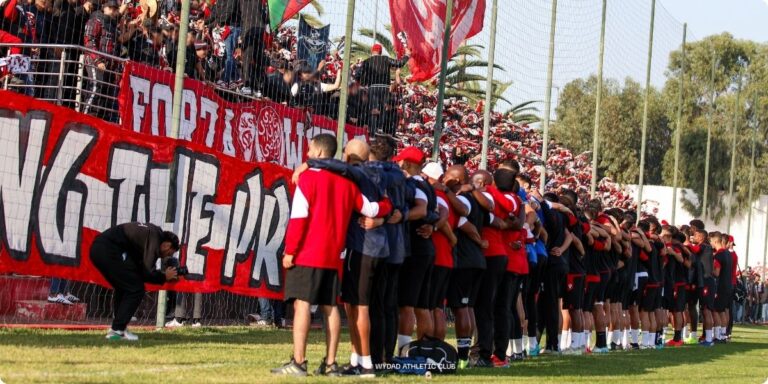 جمهور الوداد يصنع الحدث في مباراة الجيش الملكي