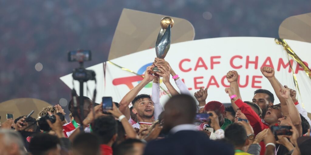 كاف يكشف عن تصميم مبتكر لكأس دوري أبطال إفريقيا 1 كاف يعلن عن تصميم جديد لكأس دوري أبطال إفريقيا