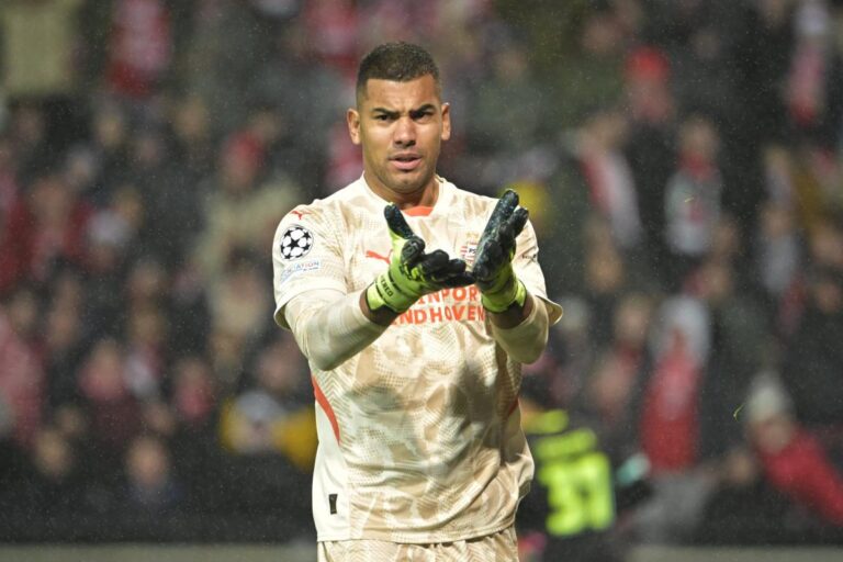l'ex-gardien de Nice Walter Benitez quitte libre le PSV Eindhoven pour Crystal Palace