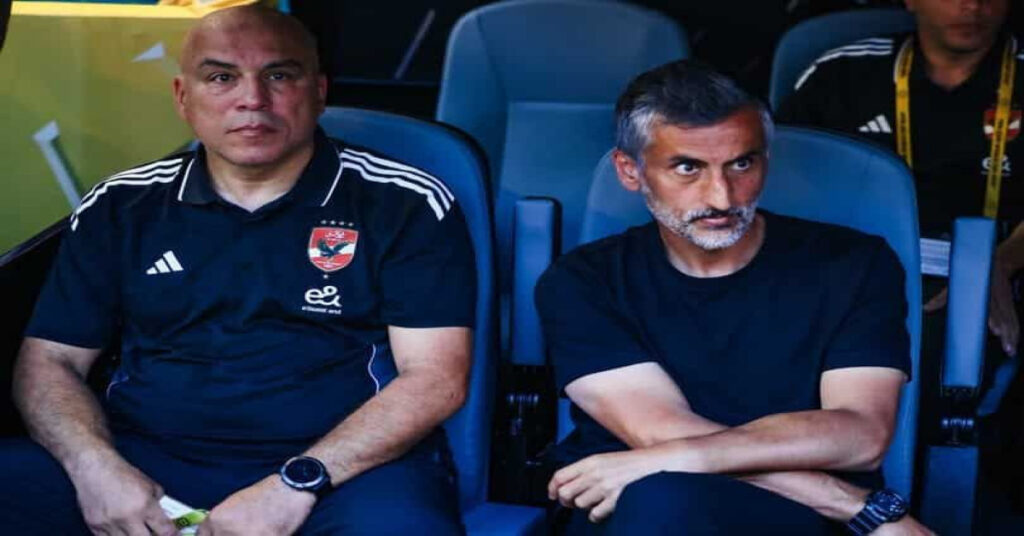 أربعة قضايا مثيرة داخل الأهلي بعد الخروج من كأس العالم للأندية تثير الجدل والانقسام في القلعة الحمراء. 1 4 ملفات مشتعلة داخل الأهلي بعد الخروج من كأس العالم للأندية تثير الانقسام في القلعة الحمراء