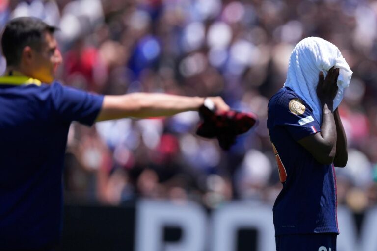 A la Coupe du monde des clubs, la programmation des matchs à des heures de chaleurs extrêmes fait polémique