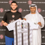 نسيم الشادلي ينتقل رسمياً من الوداد الرياضي إلى قمة الدوري الإماراتي