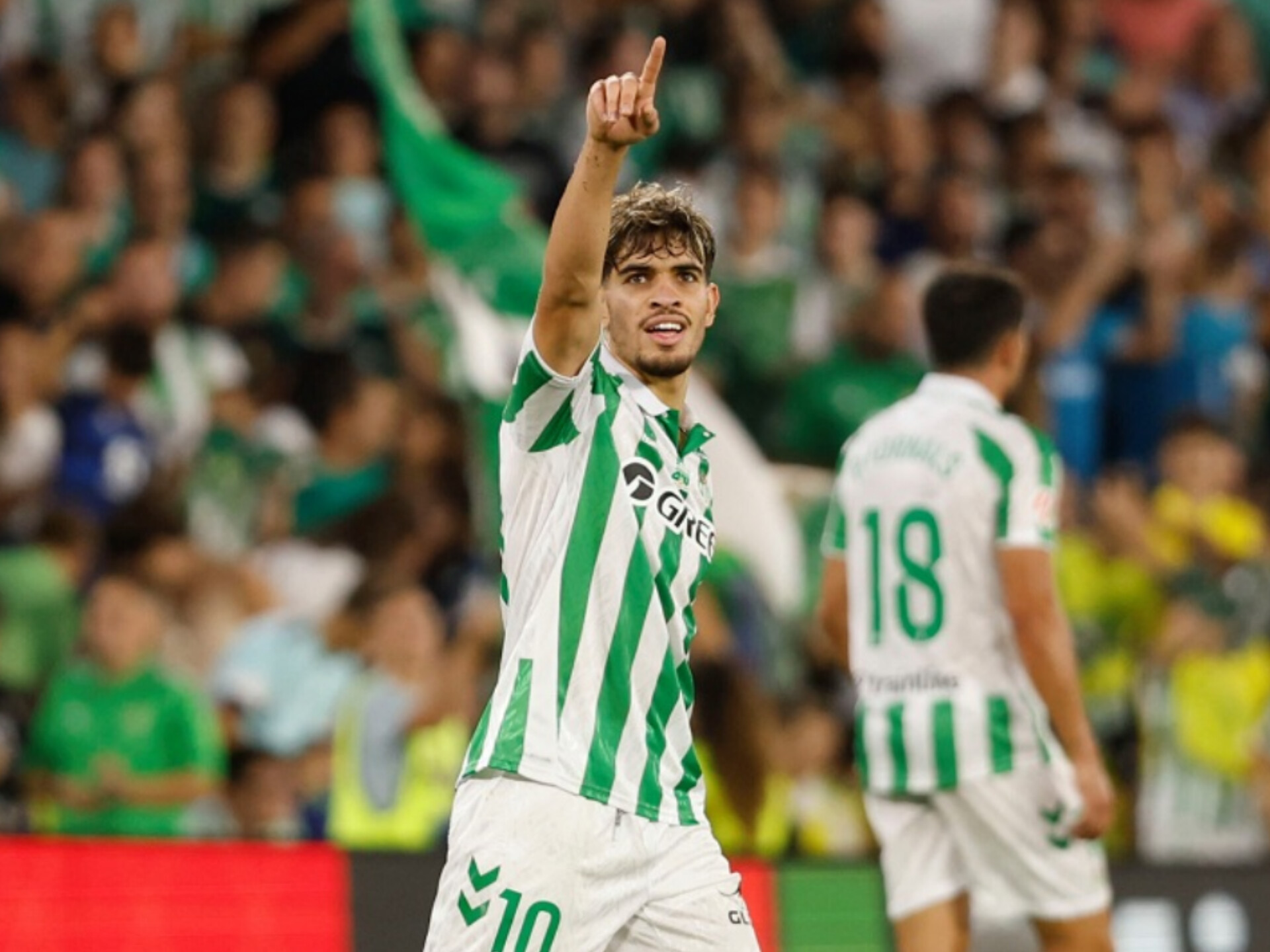 عبد الصمد الزلزولي ينضم إلى الدوري الإيطالي.