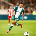 جوزيه مورينيو قد يعرقل انتقال عز الدين أوناحي إلى الدوري الإنجليزي