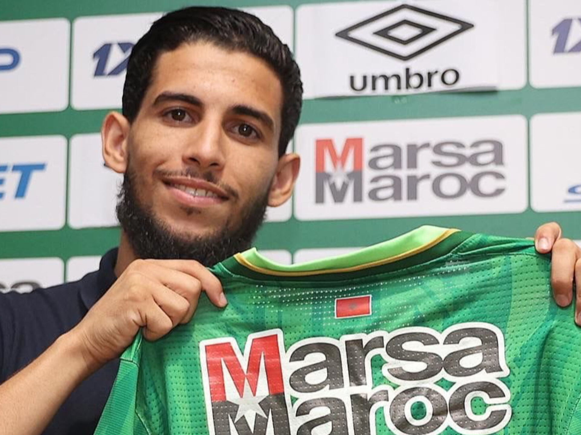 صابر بوغرين يحسم في التجديد مع الرجاء الرياضي