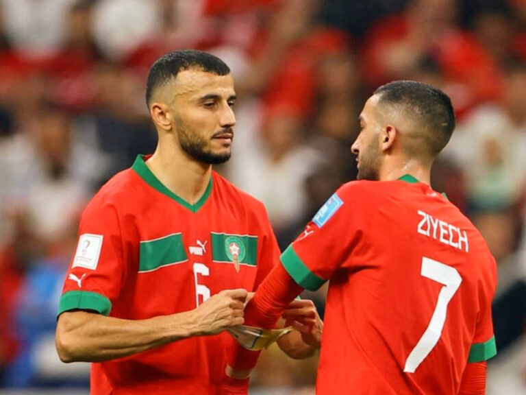 وليد الركراكي يعيد حكيم زياش و رومان سايس إلى الواجهة من جديد