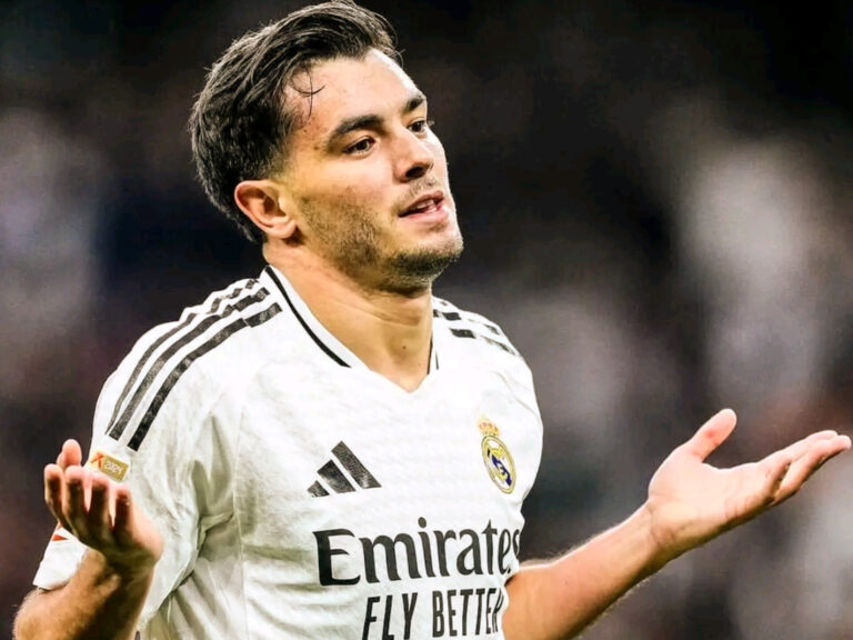 إبراهيم دياز يفاجئ ياسين بونو قبل مواجهة ريال مدريد والهلال في مونديال الأندية
