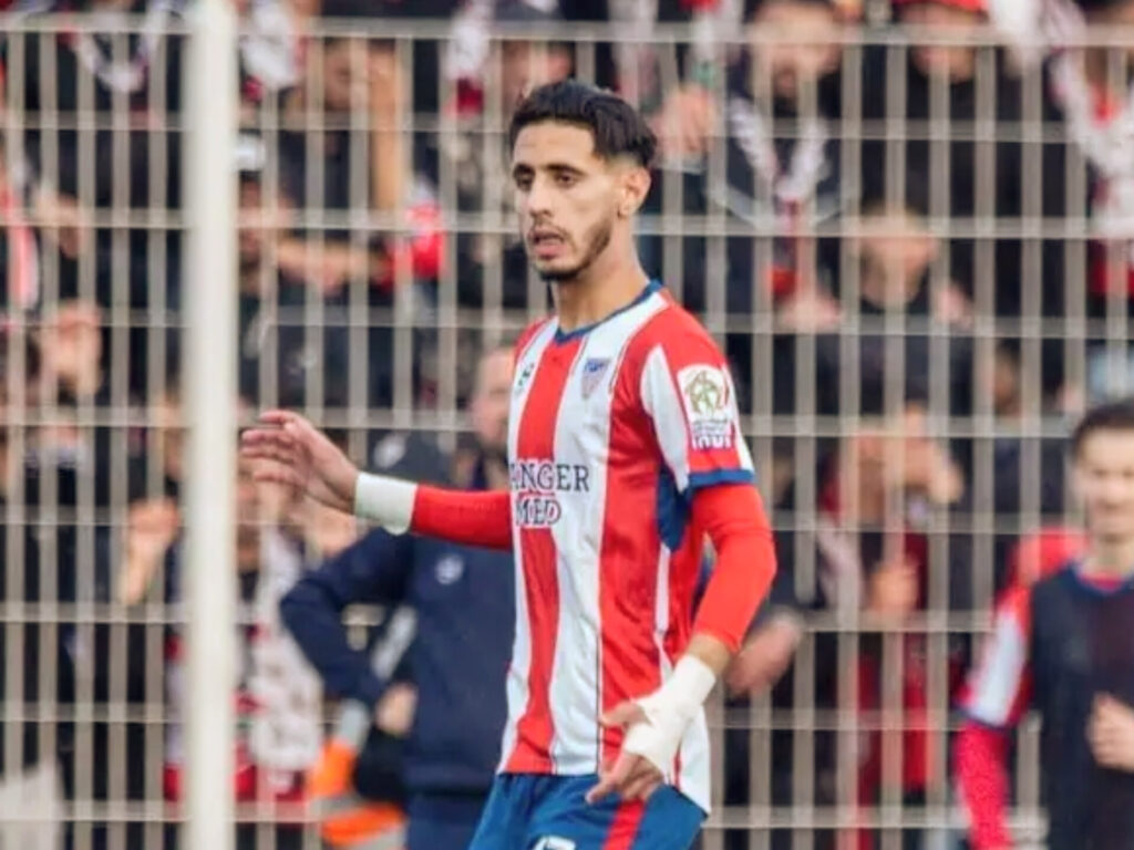 نادي الفتح الرباطي ينجح في إتمام صفقة نجم فريق المغرب التطواني. 1 نادي الفتح الرباطي يحسم صفقة نجم فريق المغرب التطواني