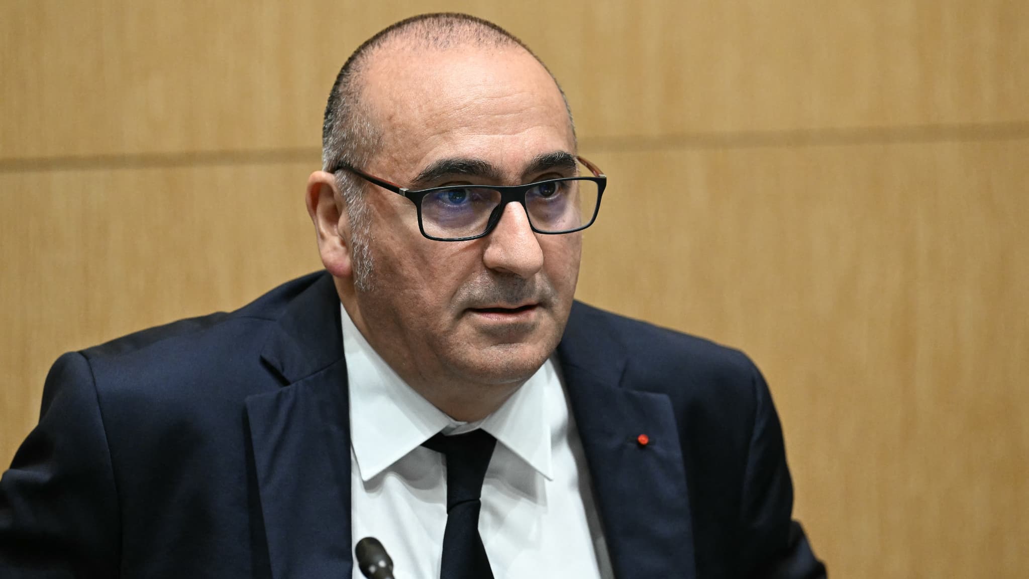 "Un chiffre noir", Laurent Nuñez interpellé sur les violences sexuelles lors des incidents en marge du sacre du PSG en Ligue des champions