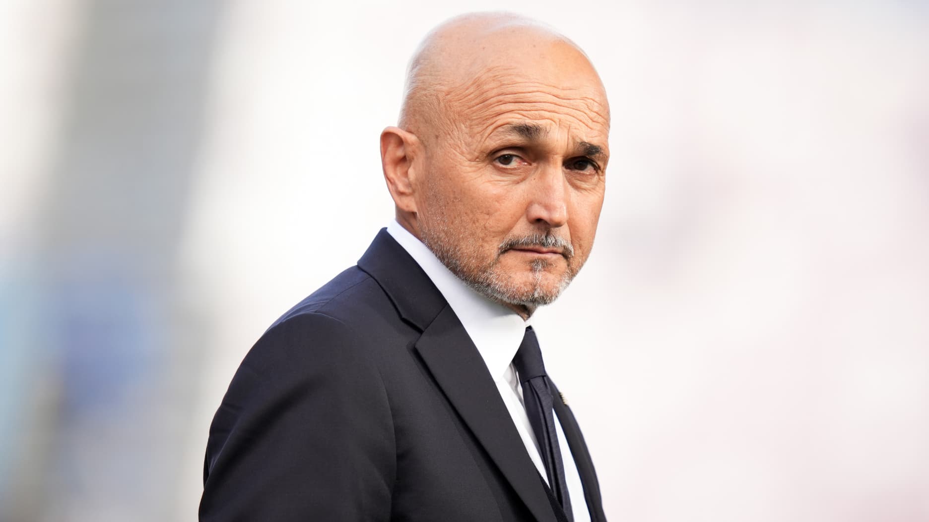 الظهور الأخير لمدرب لوتشيانو سباليتي، الذي تم إقالته من المنتخب الوطني رغم الفوز