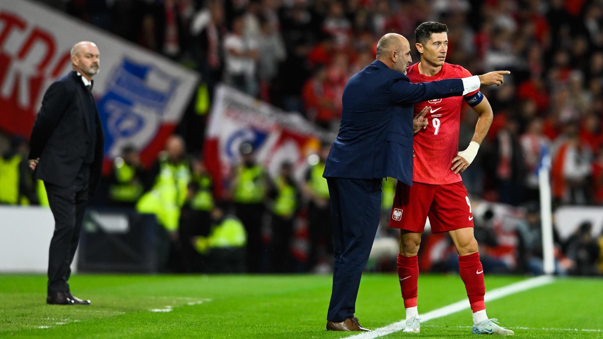 Lewandowski remporte son bras de fer, le sélectionneur de la Pologne démissionne "pour le bien de l'équipe nationale"