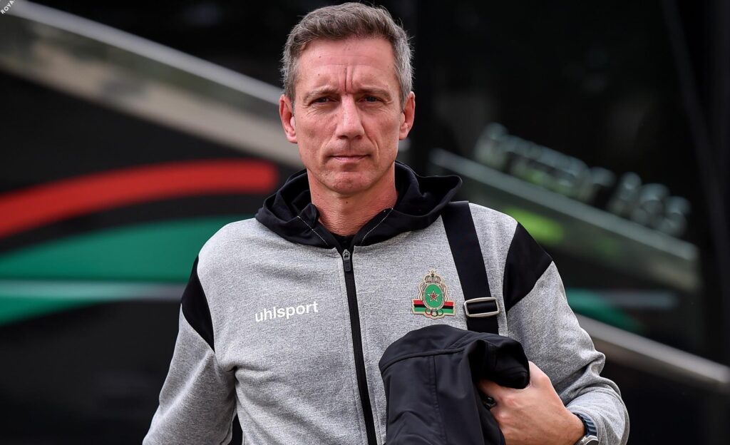 الجيش ينهي عقود لاعبين بارزين بناءً على طلب سانتوس 1 الجيش يفسخ عقدي لاعبين بارزين بطلب من سانتوس – InfoSports