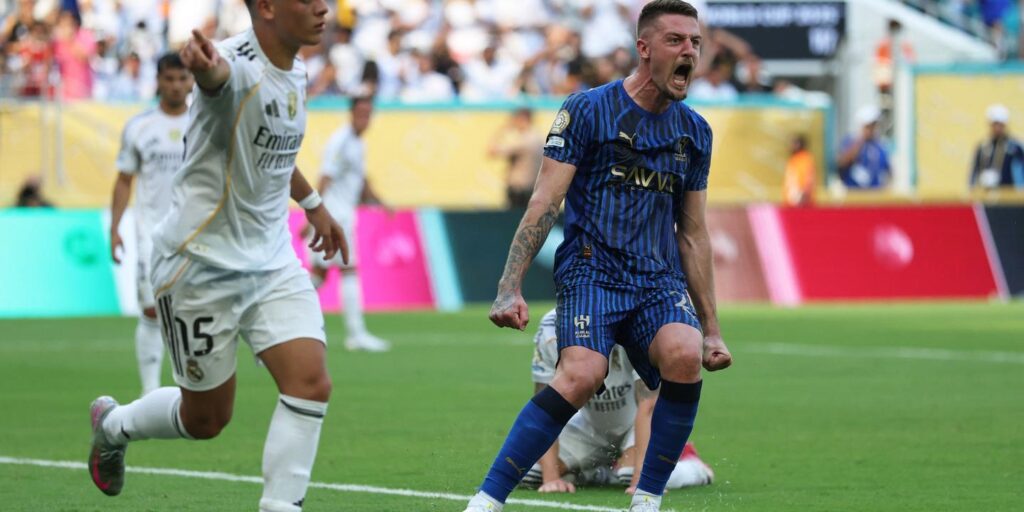 النادي السعودي ومدريد يتعادلان في أول مباراة لهما بكأس العالم للأندية 1 1 le club saoudien et les Madrilènes se neutralisent, pour leur entrée en lice à la Coupe du monde des clubs