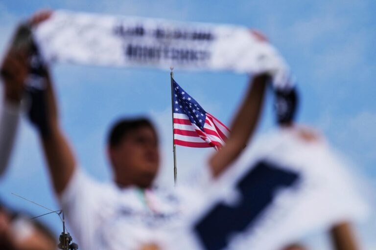 en marge de la Coupe du monde des clubs, la crainte des raids de la police de l’immigration