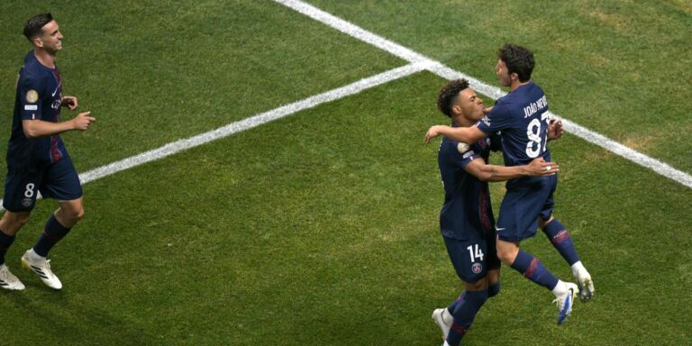 les Parisiens corrigent la formation de Lionel Messi et se propulsent en quarts de finale de la Coupe du monde des clubs