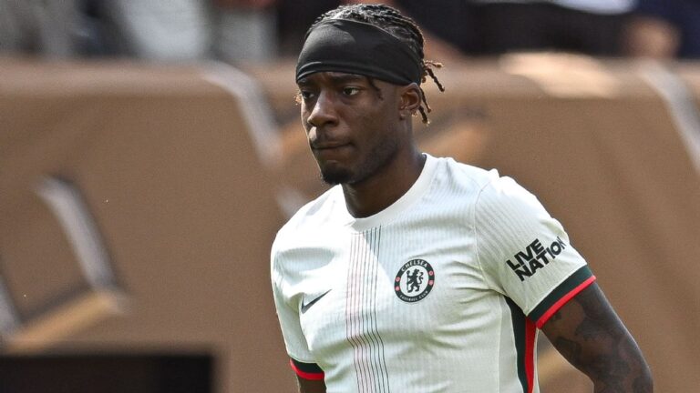 Madueke leaves Chelsea camp ahead of Arsenal move - sources
