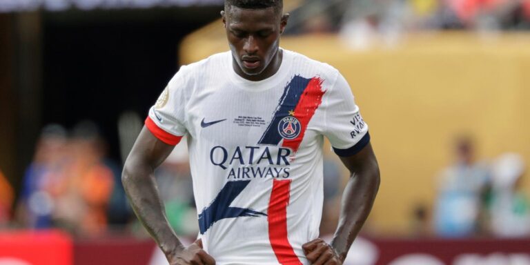 revivez l’échec des Parisiens en finale de la Coupe du monde des clubs, et la qualification de l’équipe de France pour les quarts de finale de l’Euro 2025 féminin