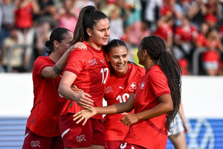 La Suisse accueille l’Euro 2025 féminin de football, qu’elle espère fondateur
