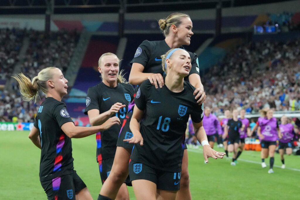الفائزة بإيطاليا، إنجلترا ستدافع عن لقبها في النهائي 1 vainqueure de l’Italie, l’Angleterre défendra son titre en finale