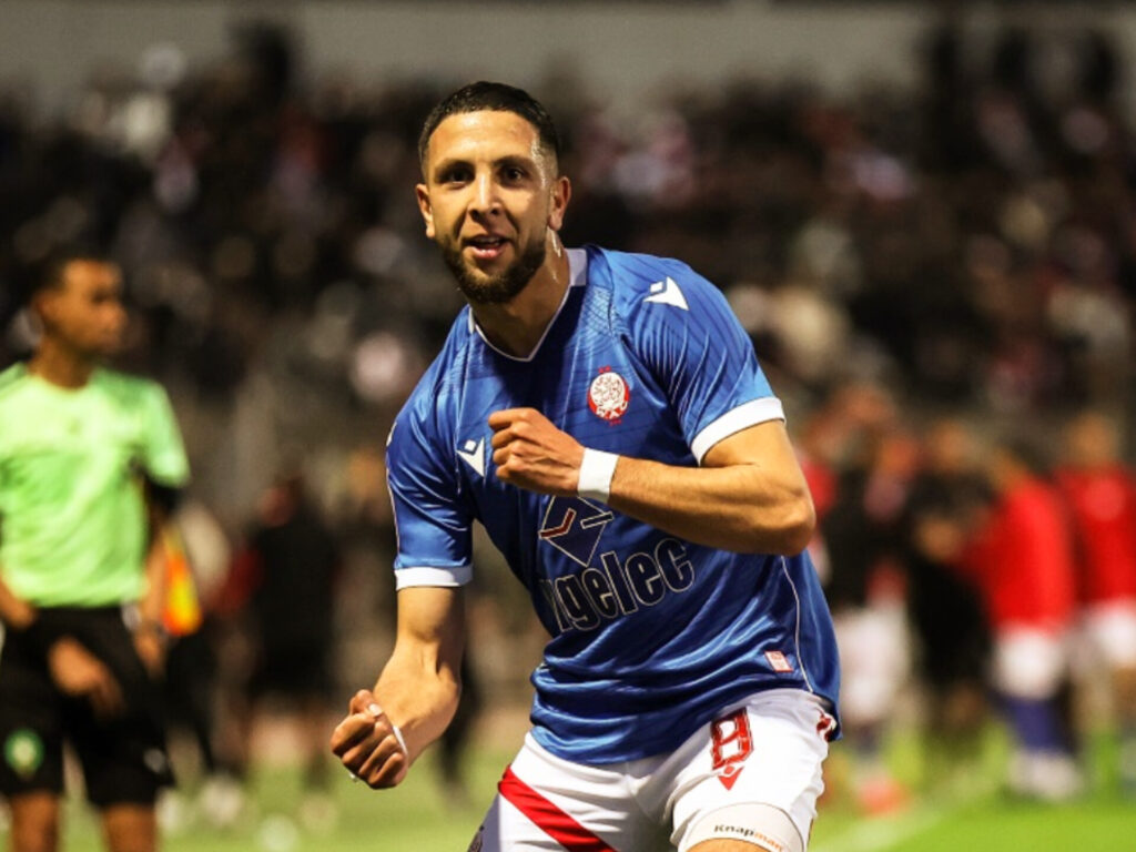 محمد الرايحي سيبقى مع الوداد الرياضي بفضل قرار هشام أيت منا 1 محمد الرايحي لن يغادر الوداد الرياضي بسبب قرار هشام أيت منا