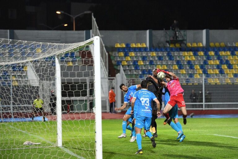 حارس بارز يرفض فسخ عقده مع الجيش – InfoSports